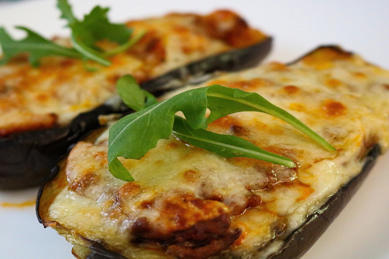 Perfectly Baked and Flavorful Stuffed Eggplant